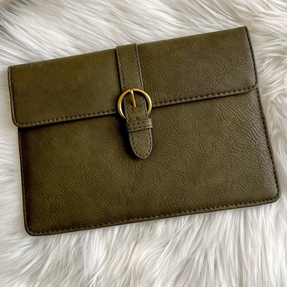 Universal Thread Olive Matte Envelope Clutch Faux Pebbled Leather - Picture 2 of 4